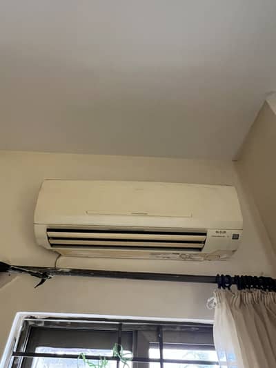 Mitsubishi Mr. Slim Split AC