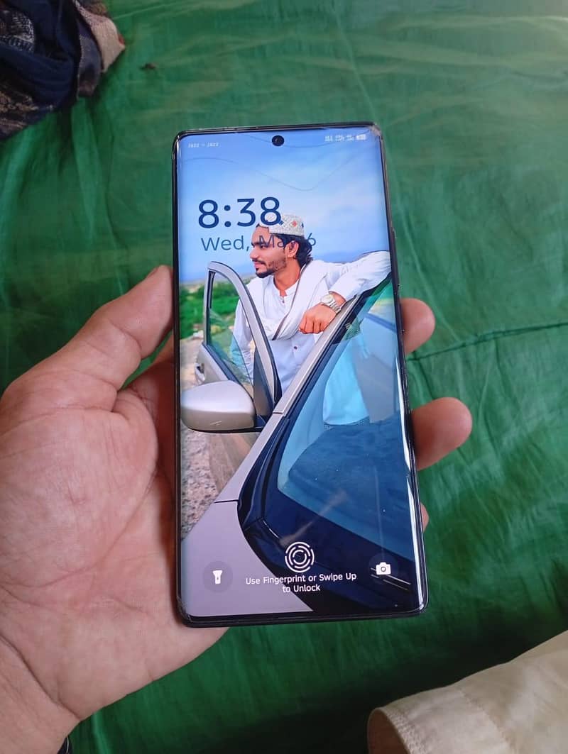 Tecno Camon 30s 4