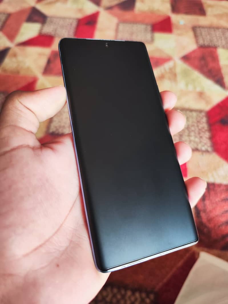 Tecno CAMON 30S 1