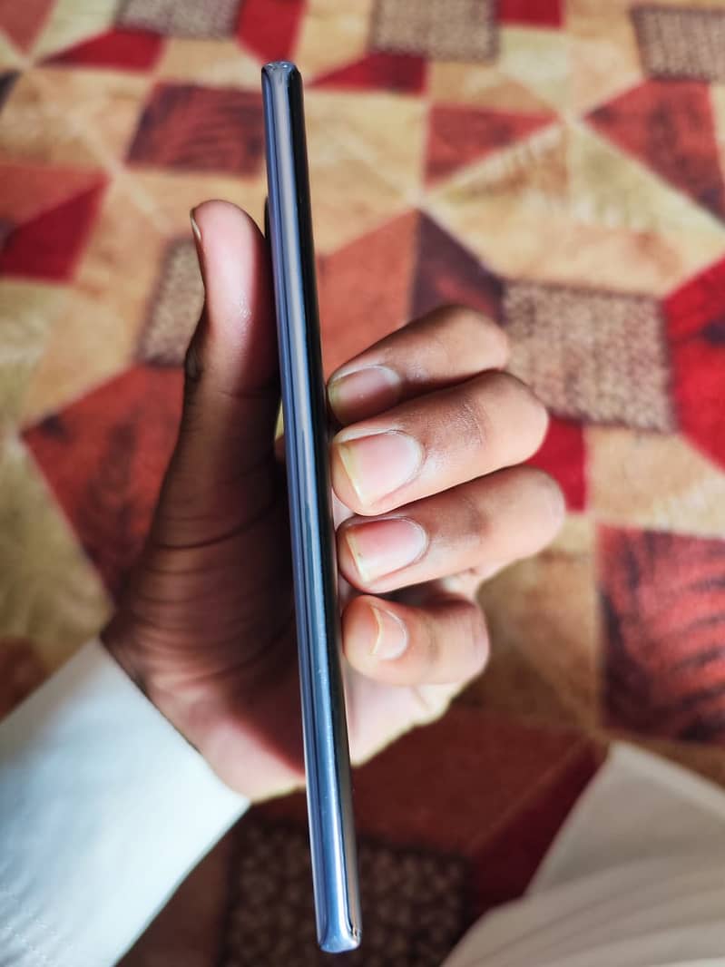 Tecno CAMON 30S 3