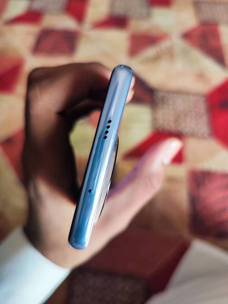 Tecno CAMON 30S 5