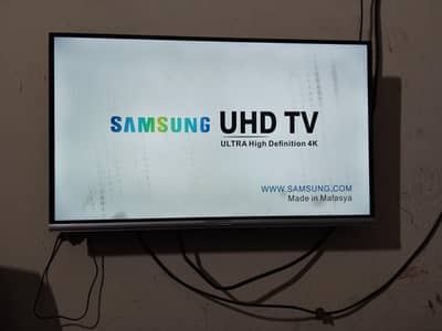 Samsung 32" android led . . 03117900660