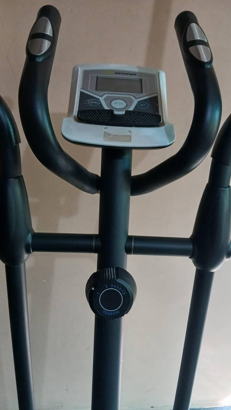 Elliptical trainer 3