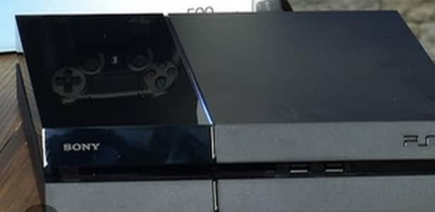 Playstation 4 Slim 500  with Scuf controller