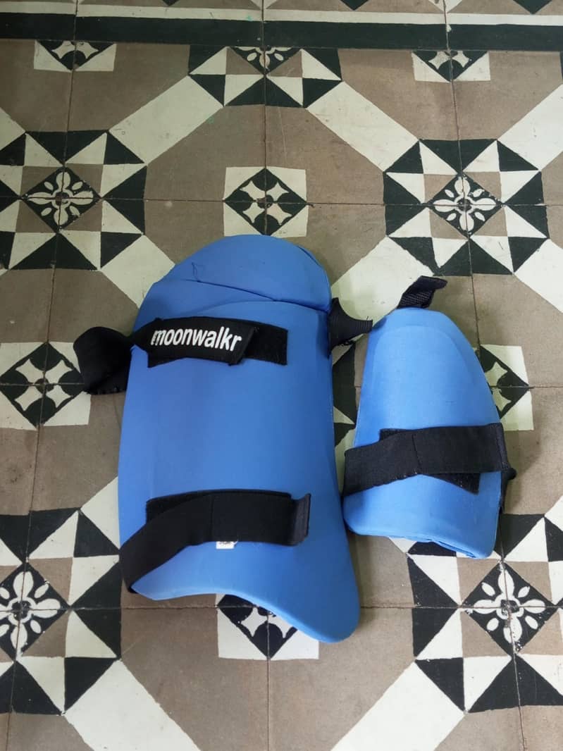 cricket kit without bat 1