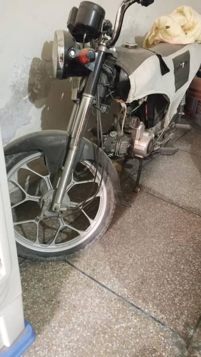 Crown Automatic bike 100cc