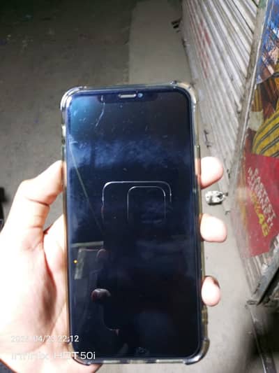 11 por max 256gb 10by10 with box
