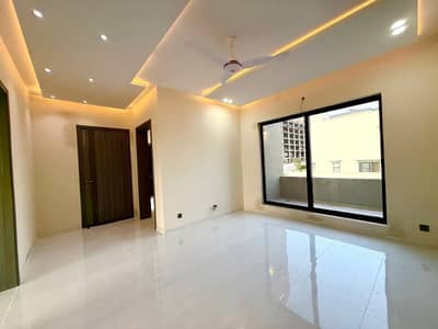 Luxurious Spacious Designer House, 1 Kanal Beautiful 4 Bedroom Ground Portion for Rent in Soan Garden Ideal. . location this house water boring