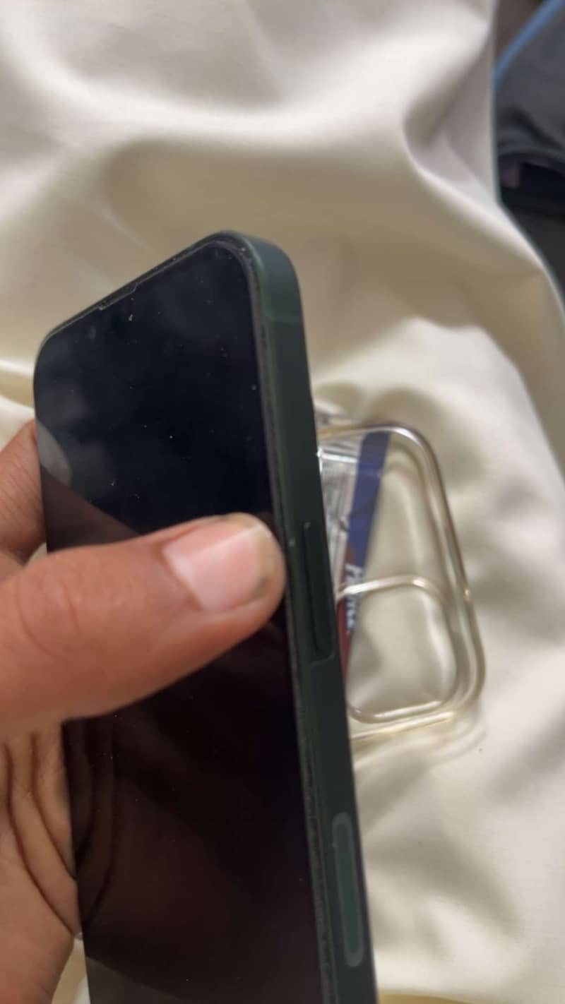 iPhone 13 1