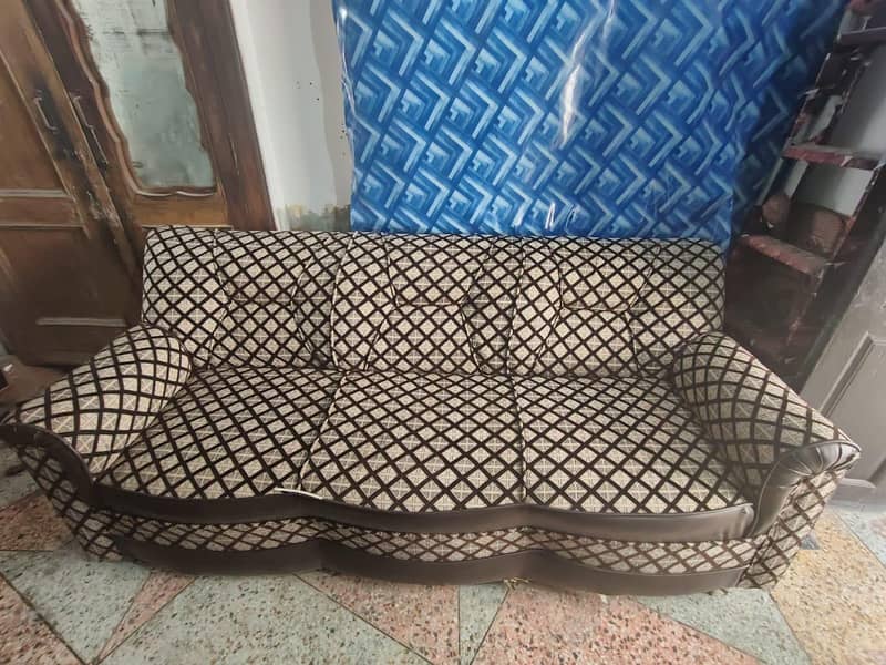 7 seater sofa 0