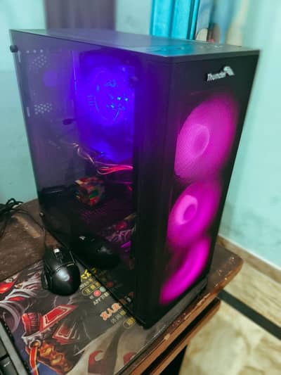 Core i5 4th generation  pc ha gameing k liye ya garfic design k liye