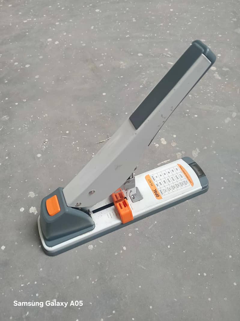 stapler machine 0