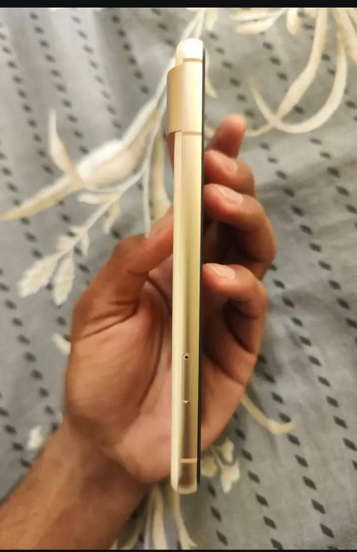 google pixel 8 4