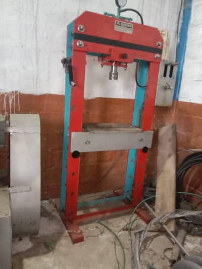 Hydrolic press