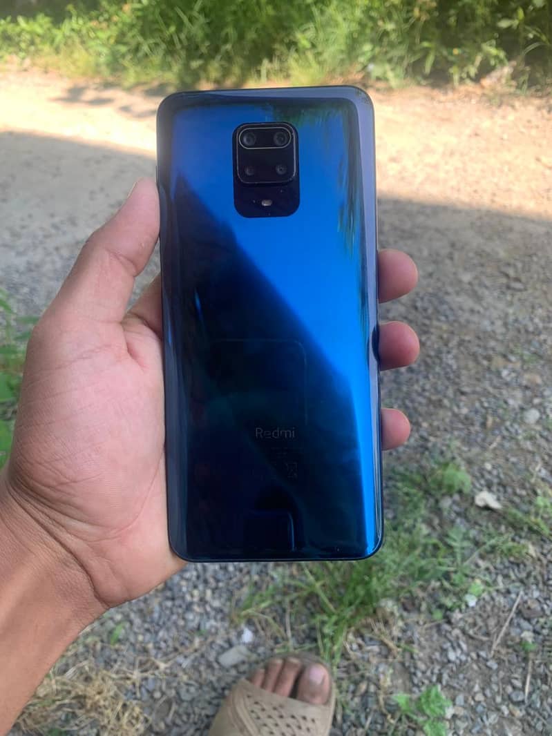 Xiaomi Redmi Note 9S 0