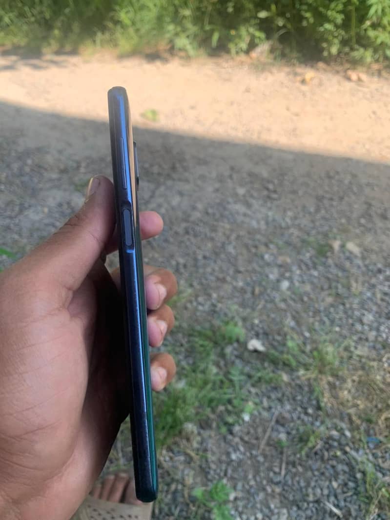 Xiaomi Redmi Note 9S 5