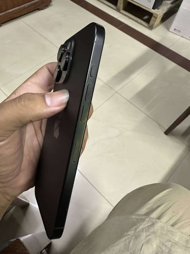 iPhone 16Pro Max Non 4