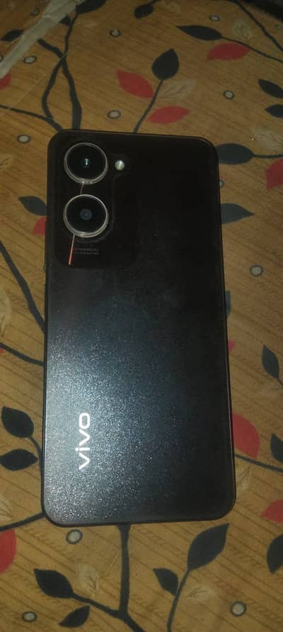 Vivo Y18