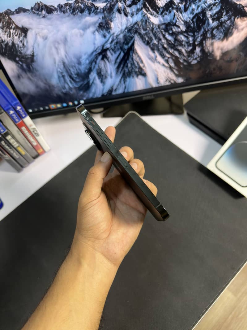 IPhone 14 Pro Max 4