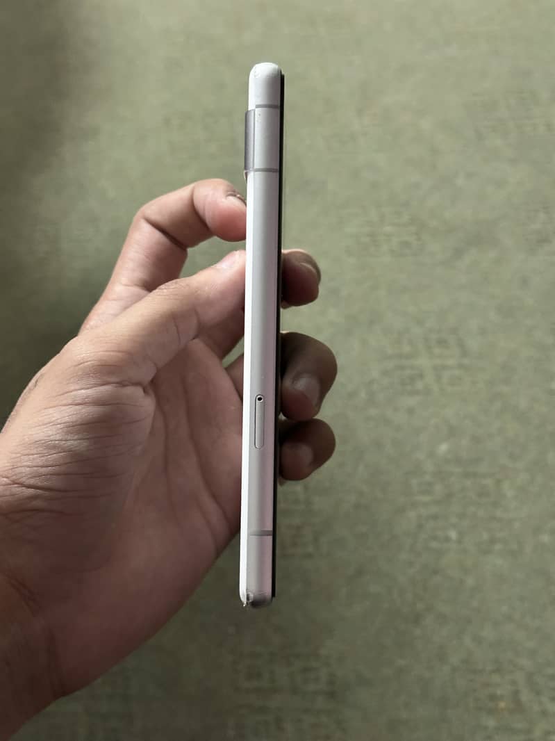 Google Pixel 7a 2