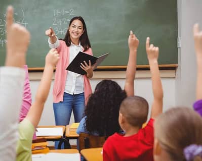 I am a house wife and I want to teach students online teaching.