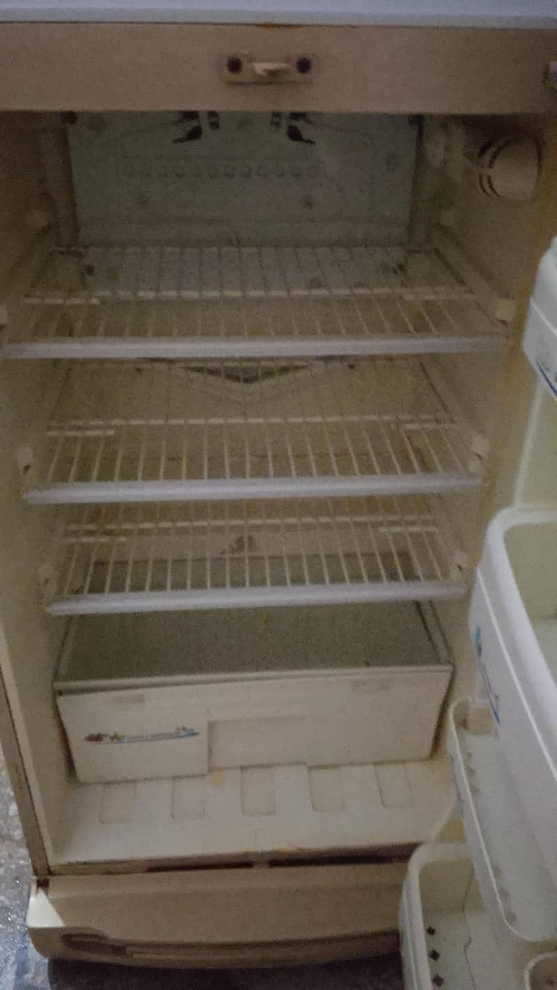 refrigerator 1