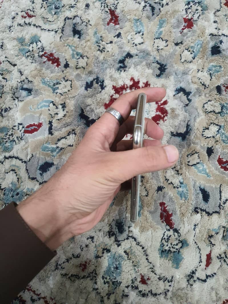 iphone 11 pro 8