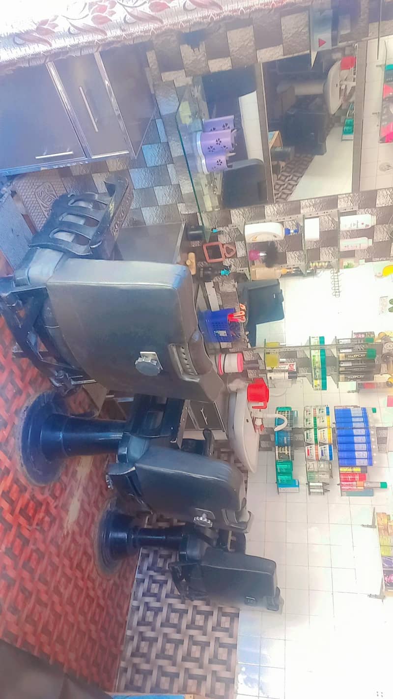 Alkuwait saloon 1