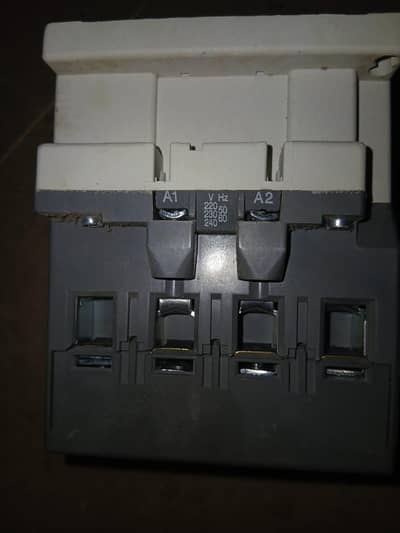 ABB Contractor 100 Ampere