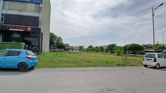 4 Marla commercial CCA 5 plot for sale DHA Lahore phase 7 facing parking