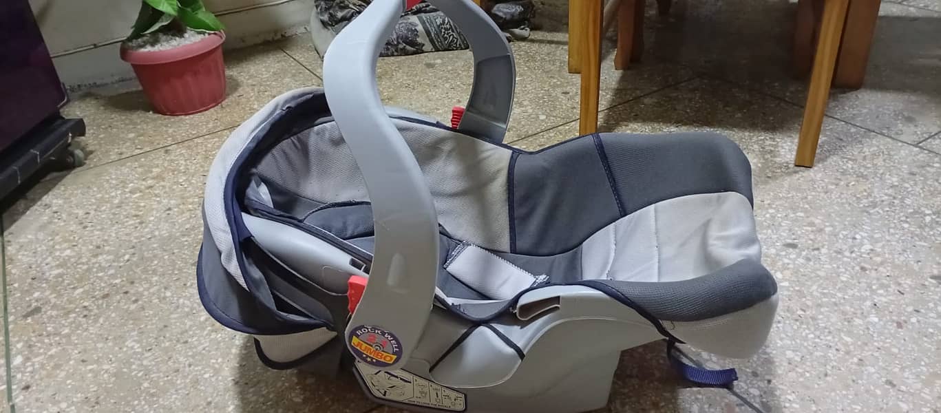 Carry cot 2