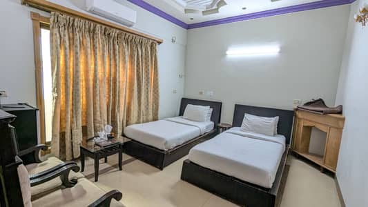 FOR RENT 500 Sqyrd Furnished Triple Storey 15 Beds &Amp; Solar Panel I_8/4