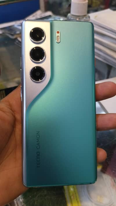 Tecno Canon 40 pro 8+8 256  Contact (+92 3170071123)