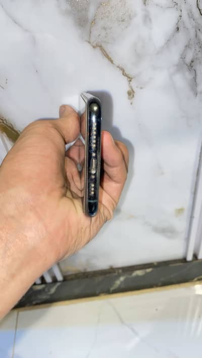 iphone 11 pro 256 gb pta approved genuine display and battery 10/10