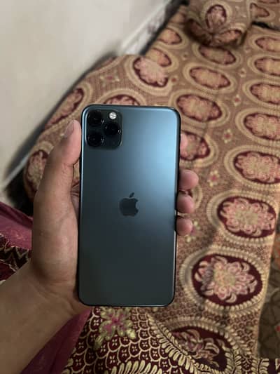 Iphone 11 pro maxjv 64 battery 97