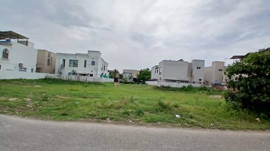 2 kanal corner Possession Plot Block E direct approachs excellent location DHA Phase 6