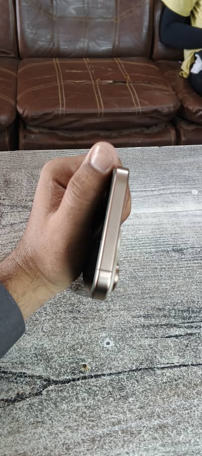 iPhone 16 pro max jv