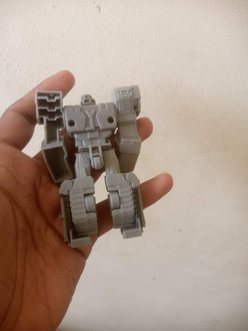 Action Figures 8