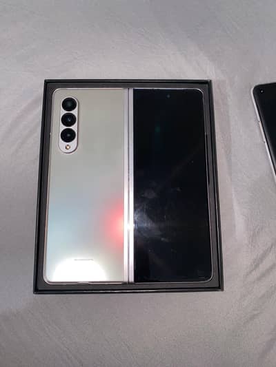 Samsung Z fold 3 5g