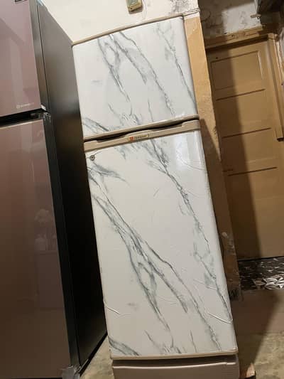 Fridge/Refrigerator for Sale 