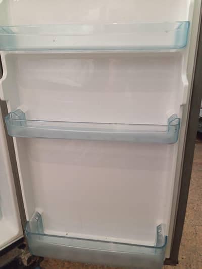 Dawlance refrigerator model 9101 SD