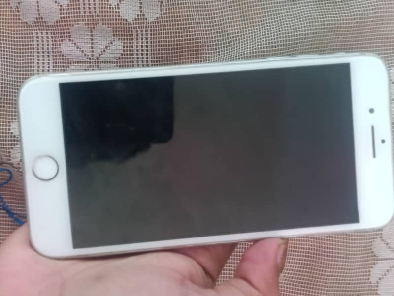 iPhone 8 Plus 0