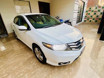 Honda City 1.3 manual  2016 model total original car family used