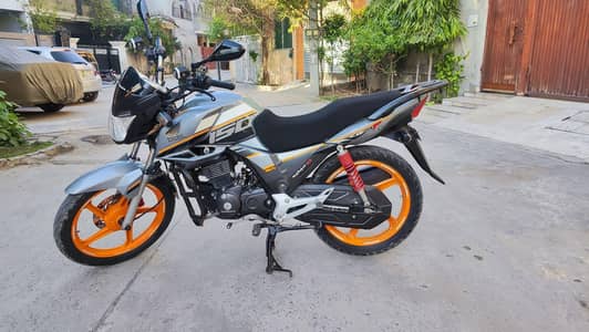 Honda CB150F SPECIAL EDITION WhatsApp 03232123121 Details