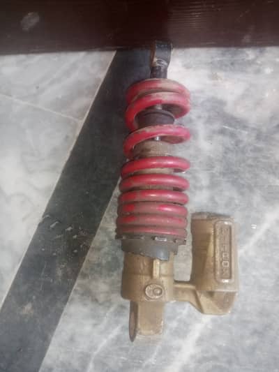 Rear mono shock