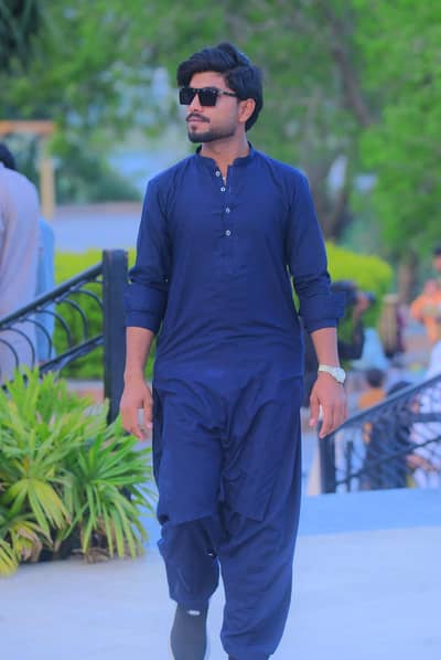Mujhe job ki Zarorat hai ghar ke saray kam kar leta hu home helpers