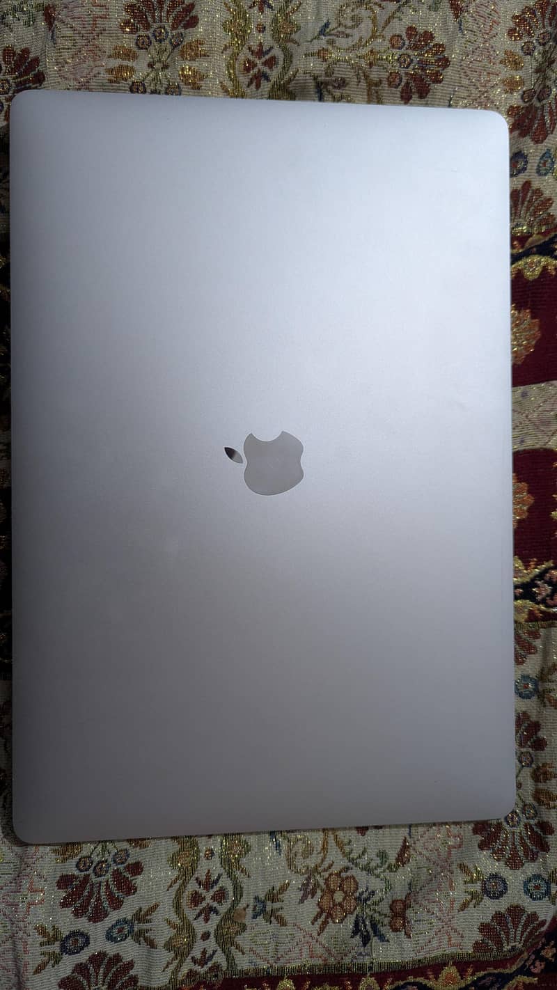 MacBook Pro 2019 5