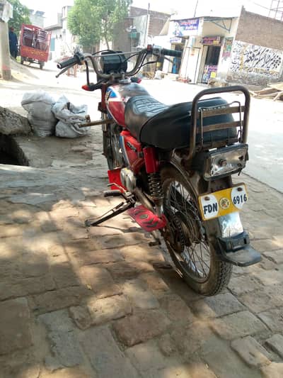 bike bilkul okay hai main is per naran Kagan gey hon