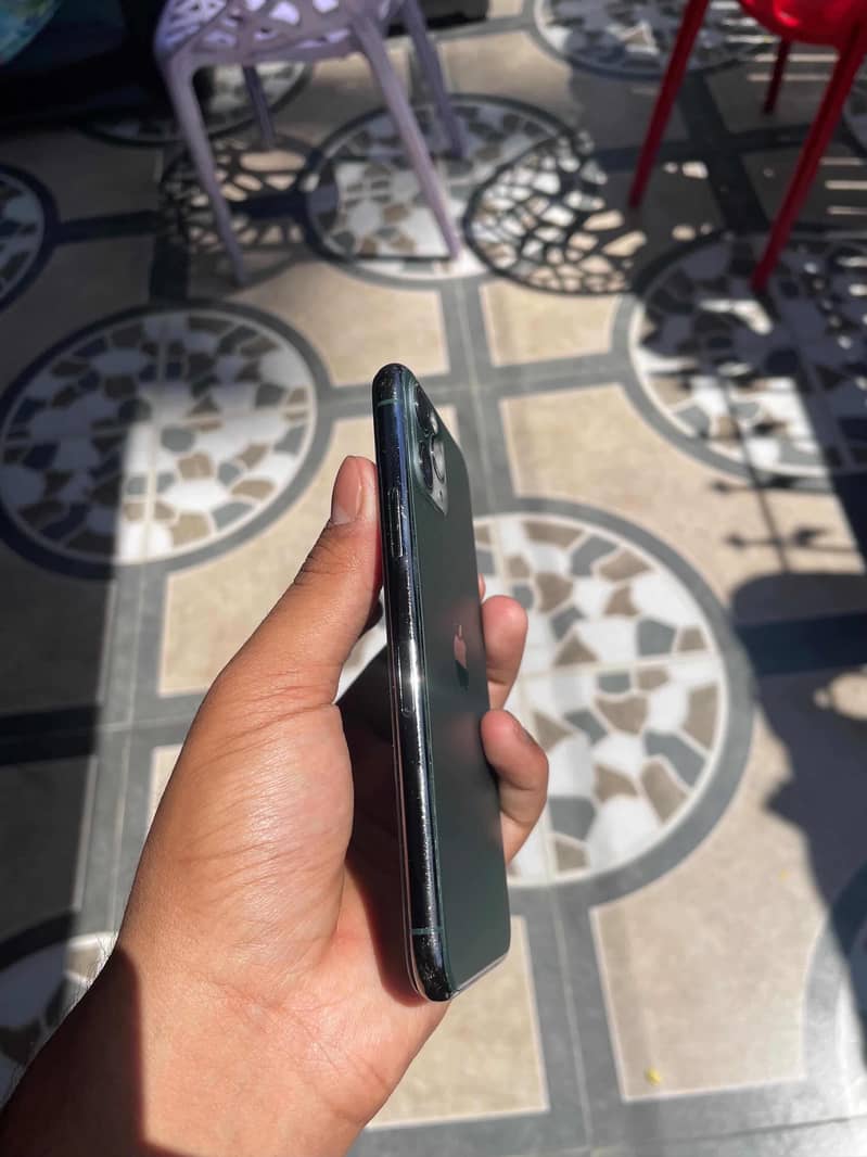 iPhone 11 Pro 2