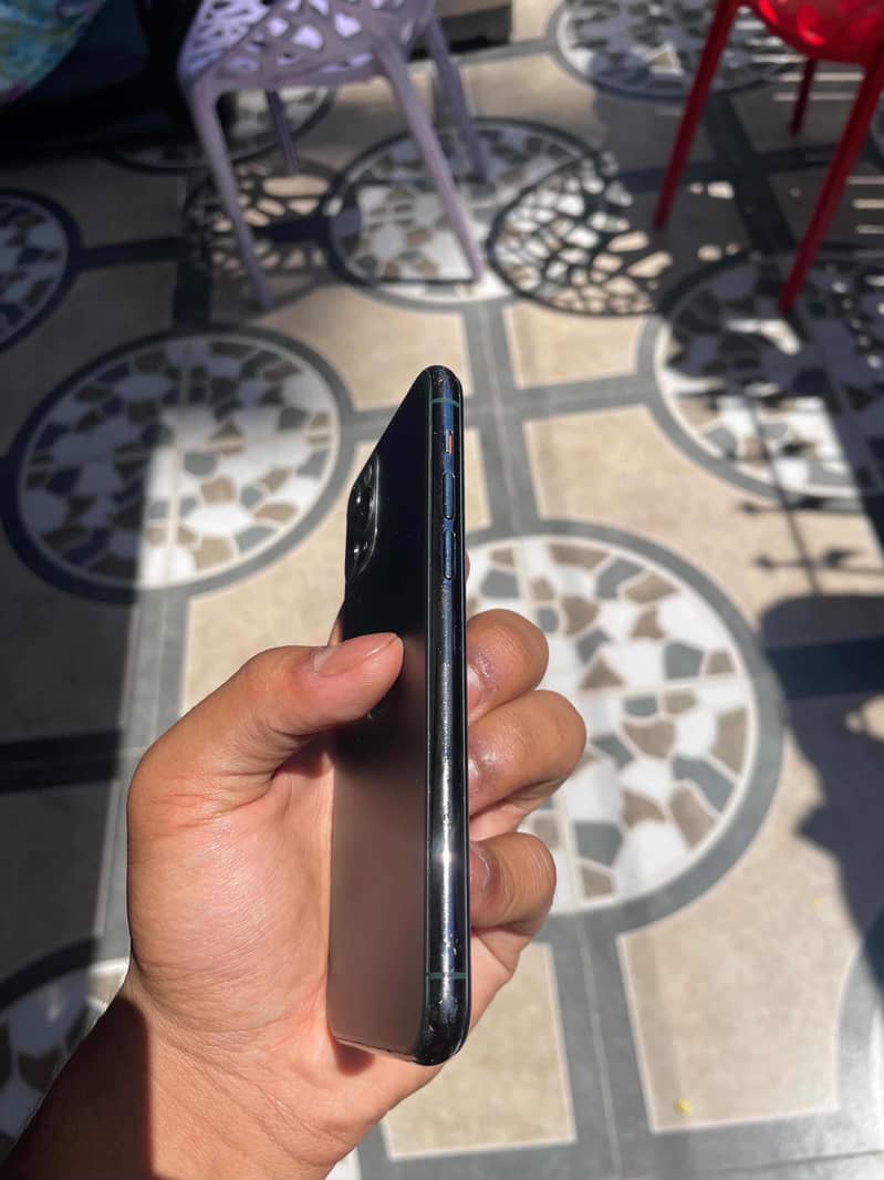 iPhone 11 Pro 3